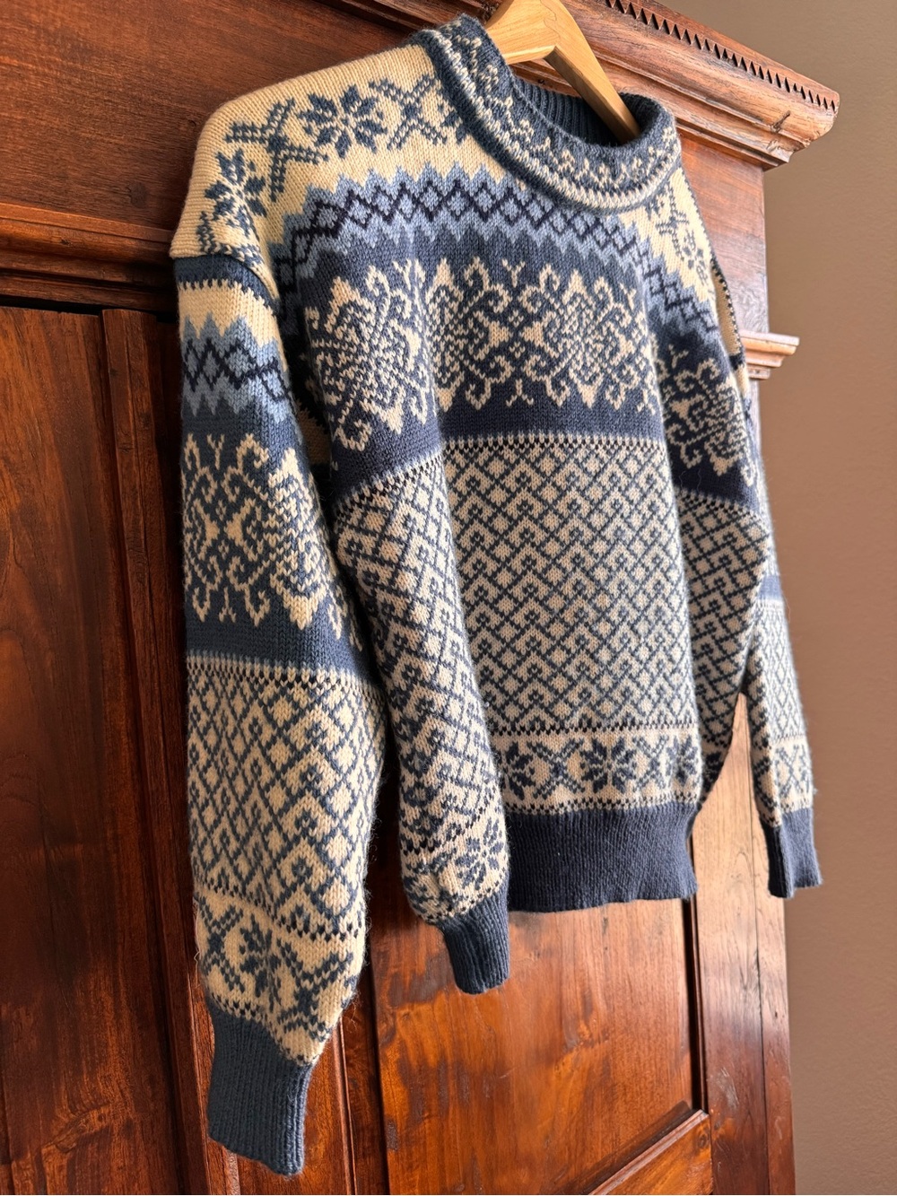 Nordstrikk virgin wool crewneck sweater - Picture 3 of 11